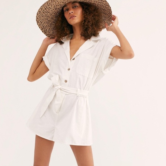 FREE PEOPLE No Plans White Button Front Romper Playsuit EUC C - Picture 12 of 12